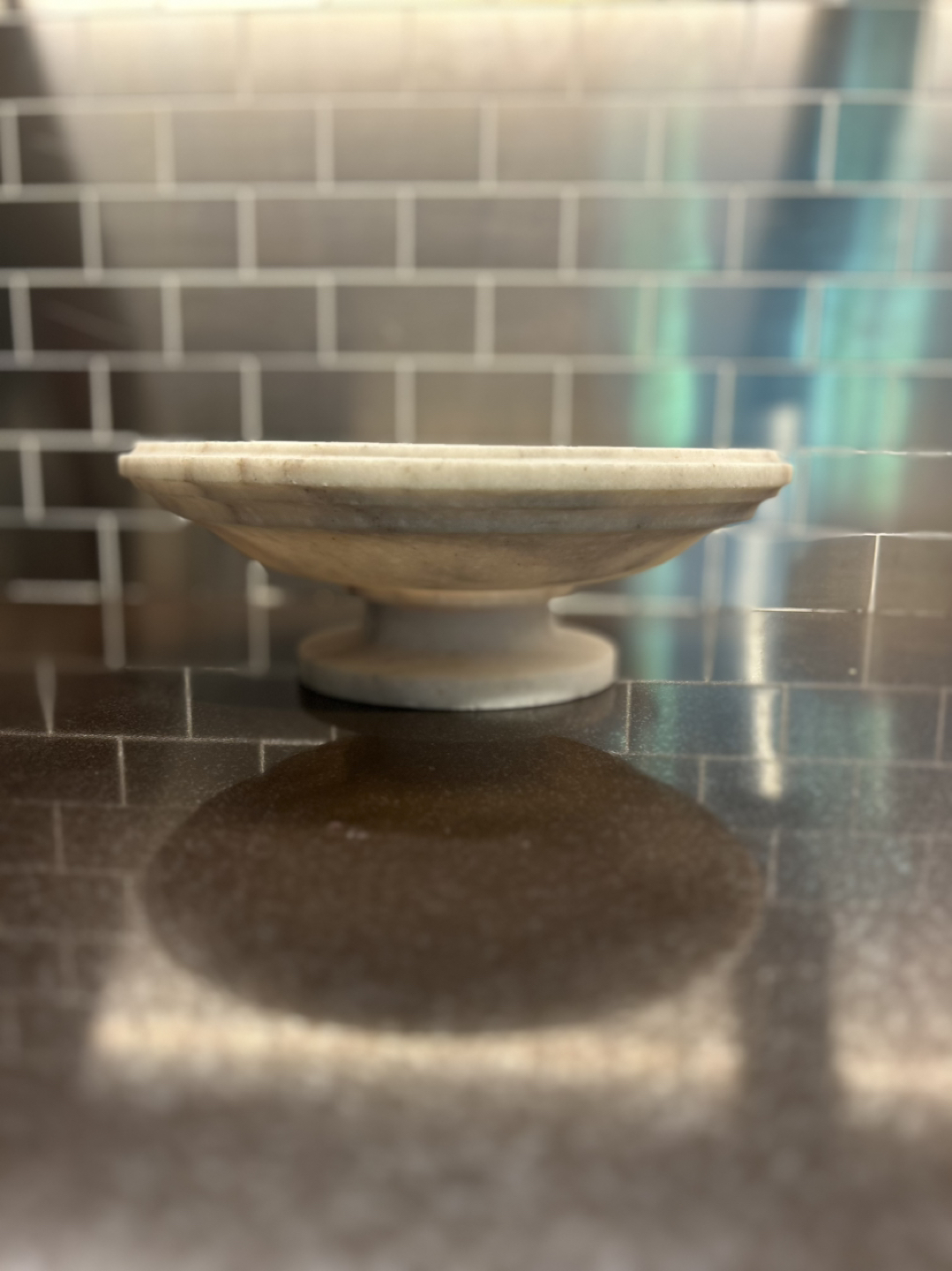 Alabaster Center Piece. - photo 2