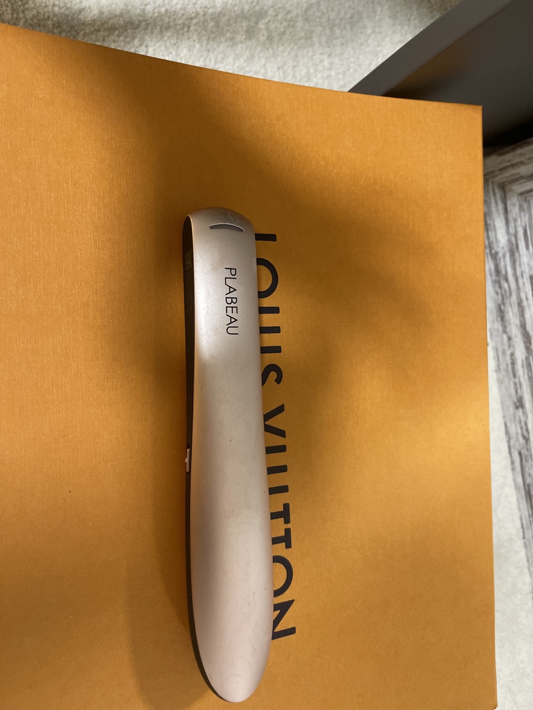 [FDA approved] Beauty device for eczema, skin tightening etc image indicator(5)