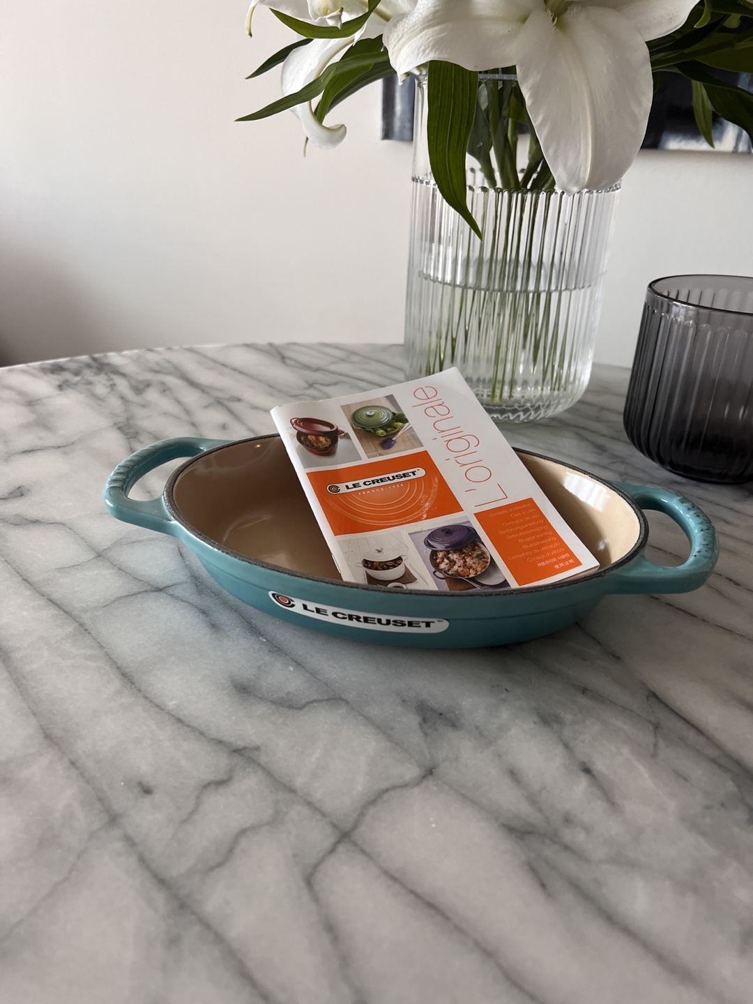 Le Crueset Enameled Cast Iron Signature Oval Baker thumbnail