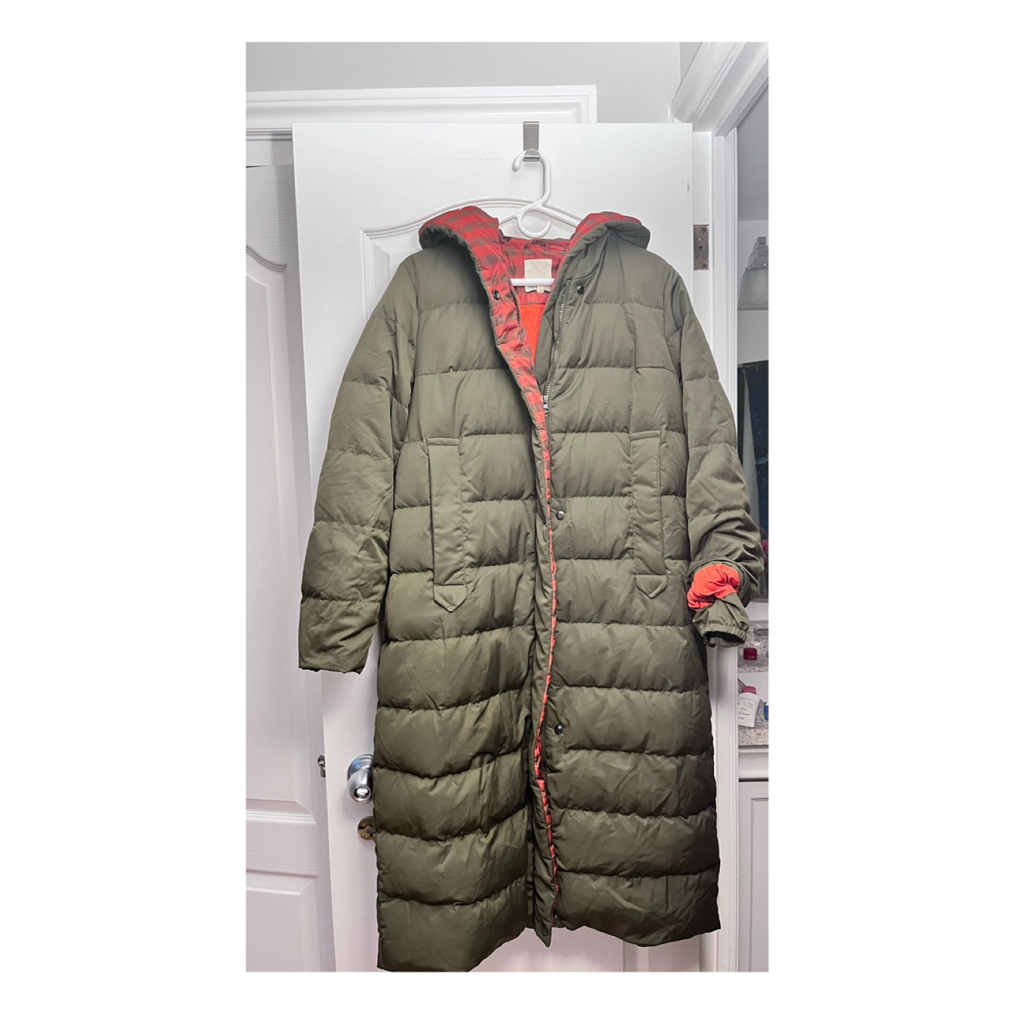 Long winter puffer parka jacket thumbnail