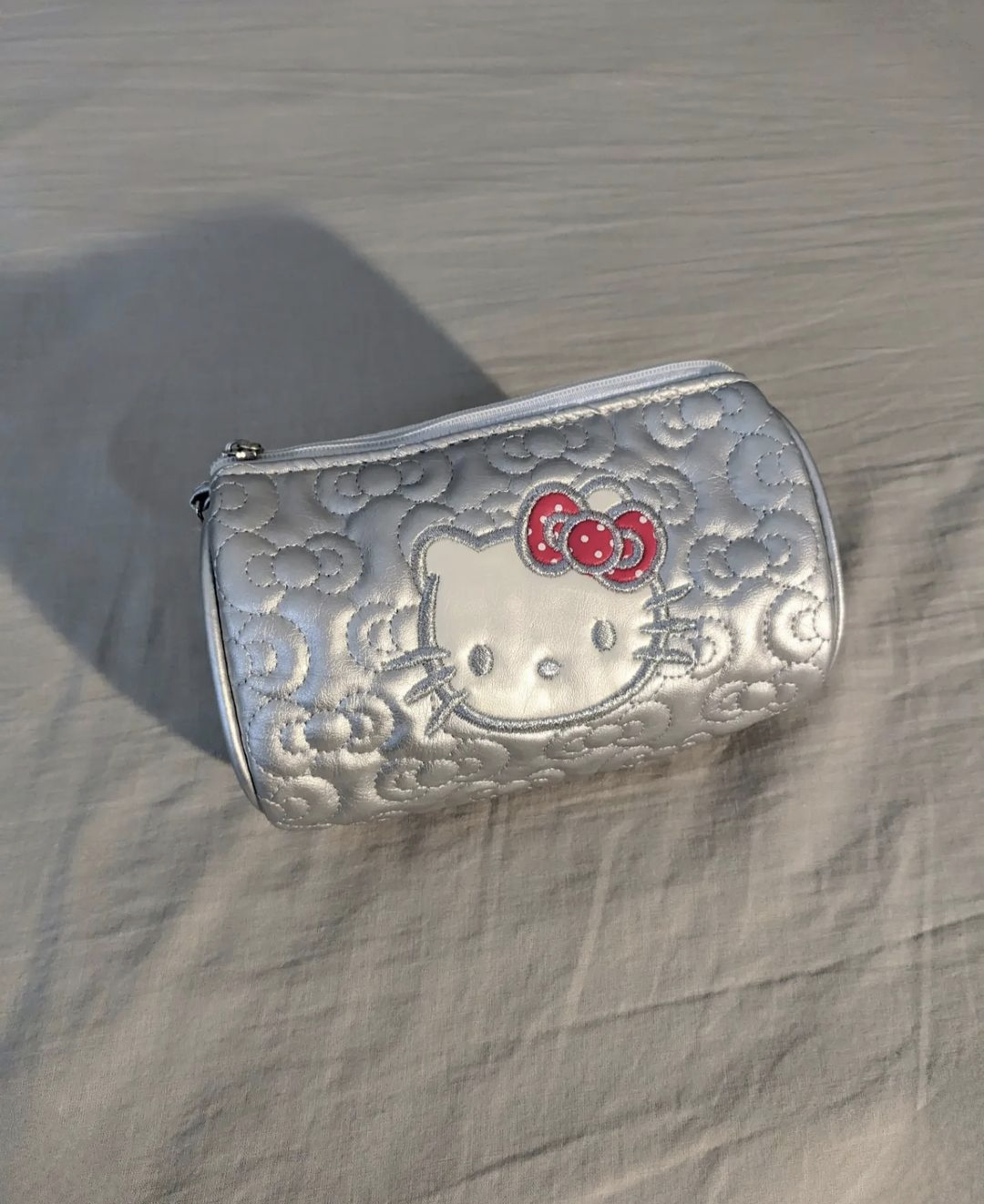 Hello Kitty pouch thumbnail