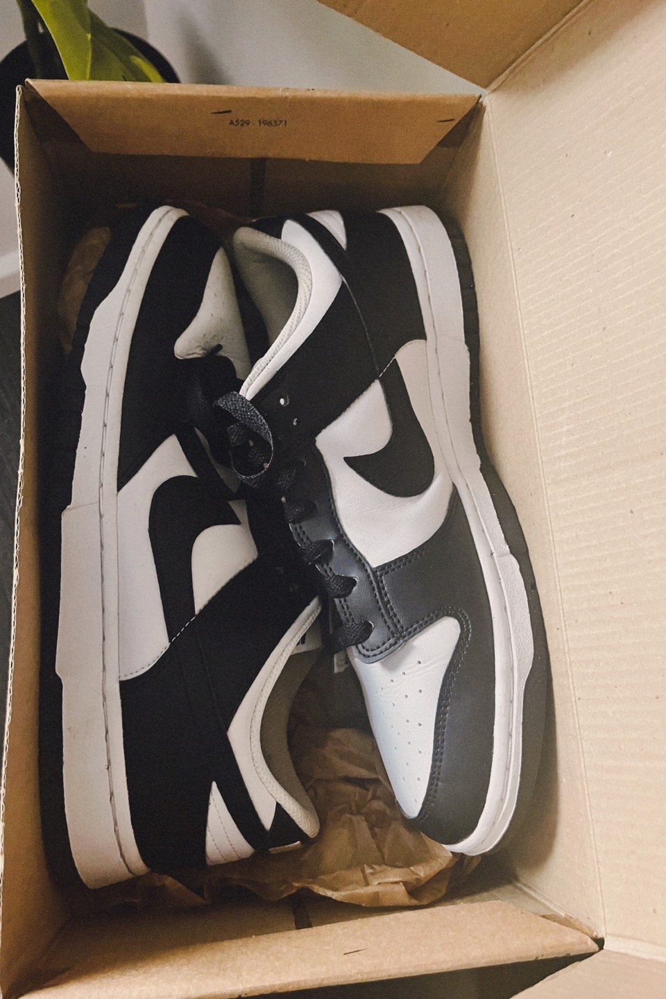 Nike Panda Dunk Low (Men’s 9, Women’s 10.5) - photo 3