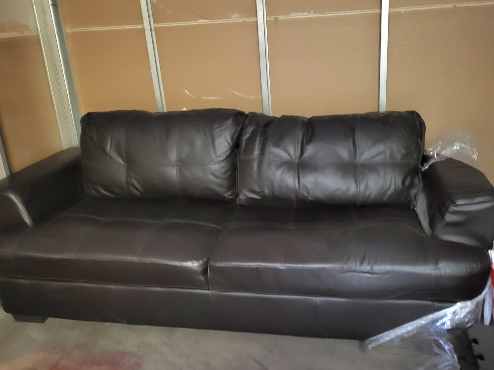 Free couch! #freecycle