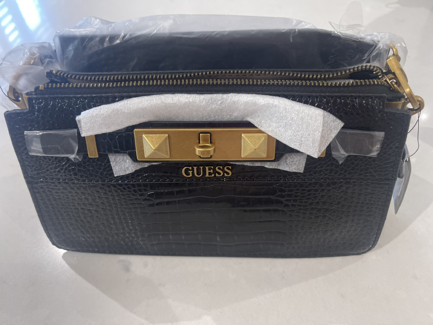GUESS - photo 5