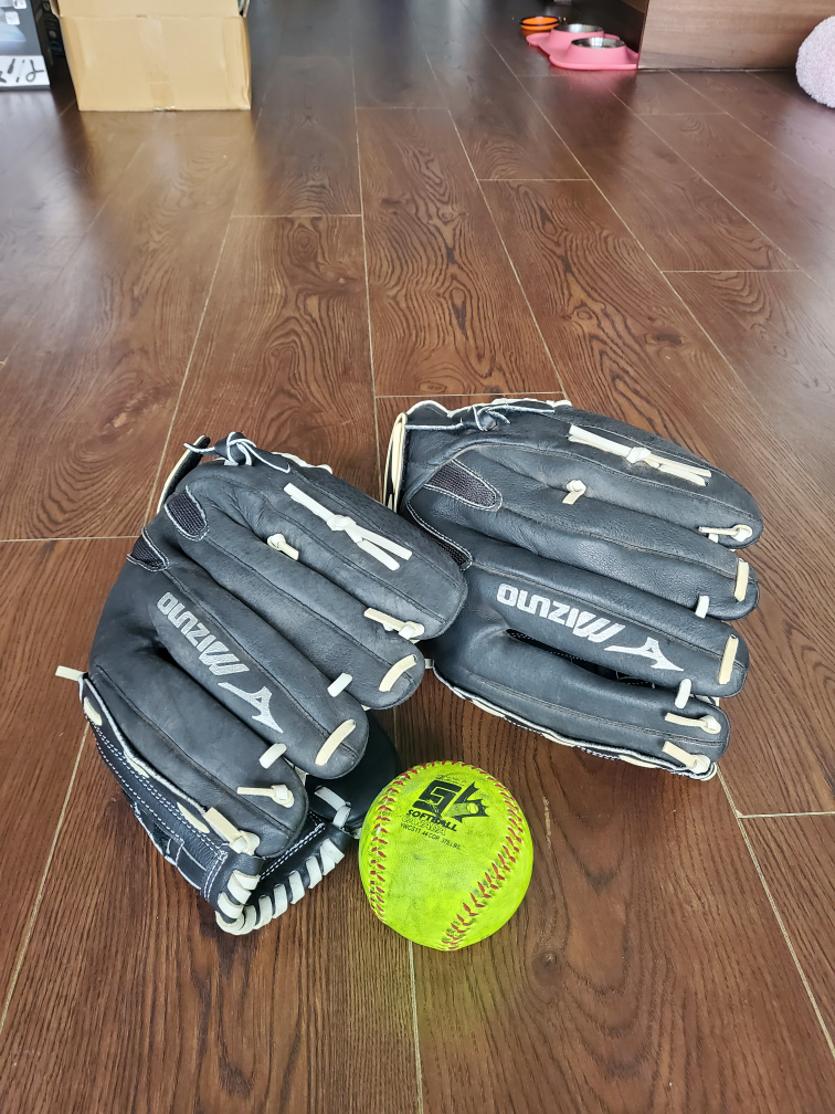 a baseball glove