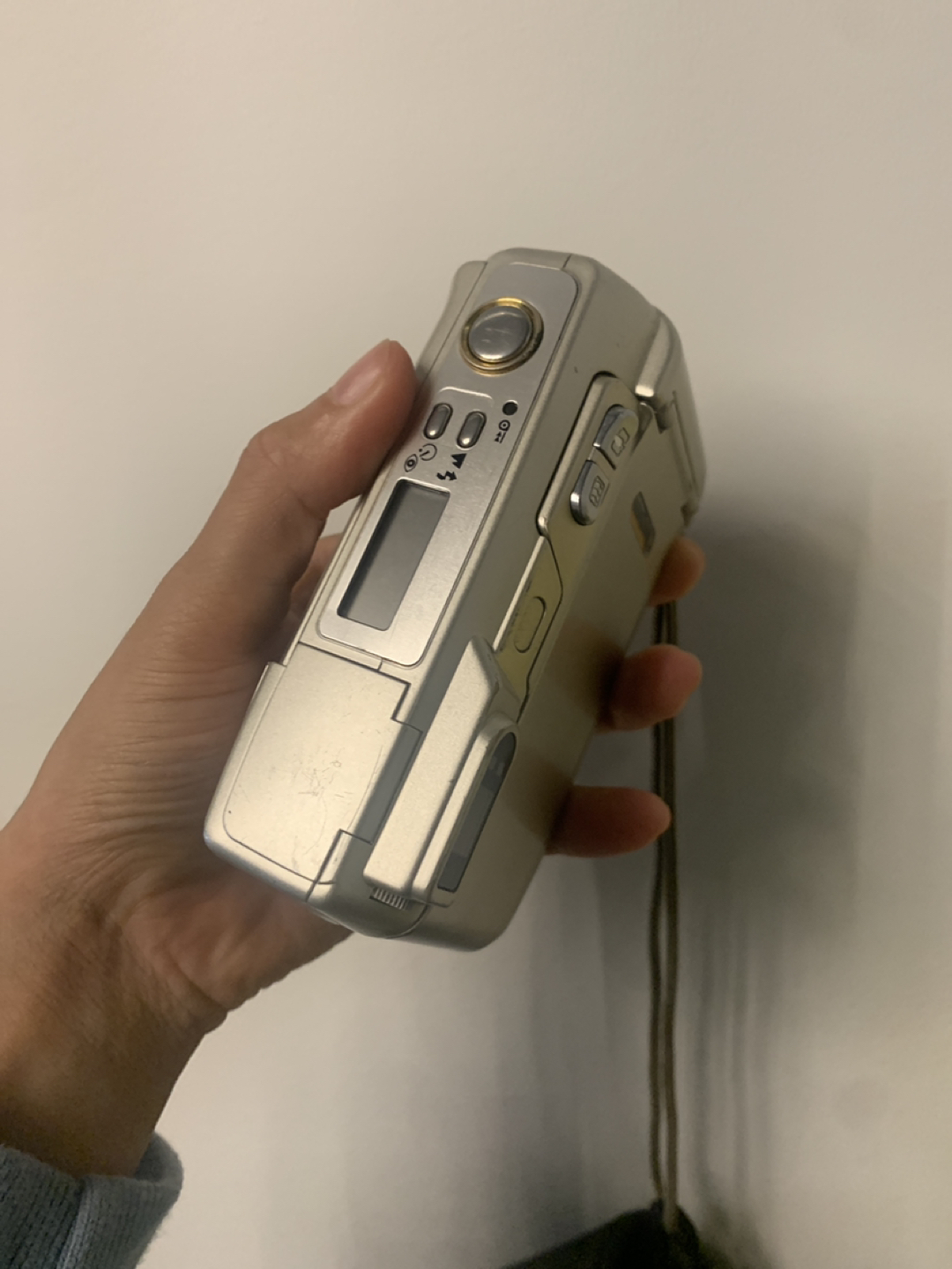 Nikon Lite Touch Zoom 140 ED AF image indicator(3)