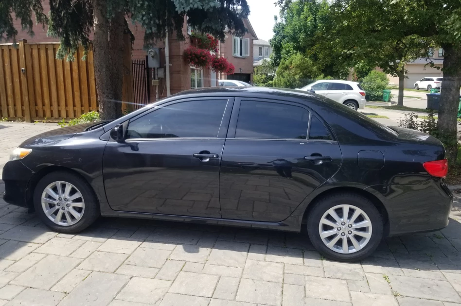 CAR FOR SALE (2009 TOYOTA COROLLA LE) - photo 2