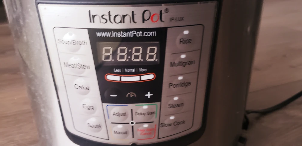 Instant Pot Lux Pressure cooker - photo 3