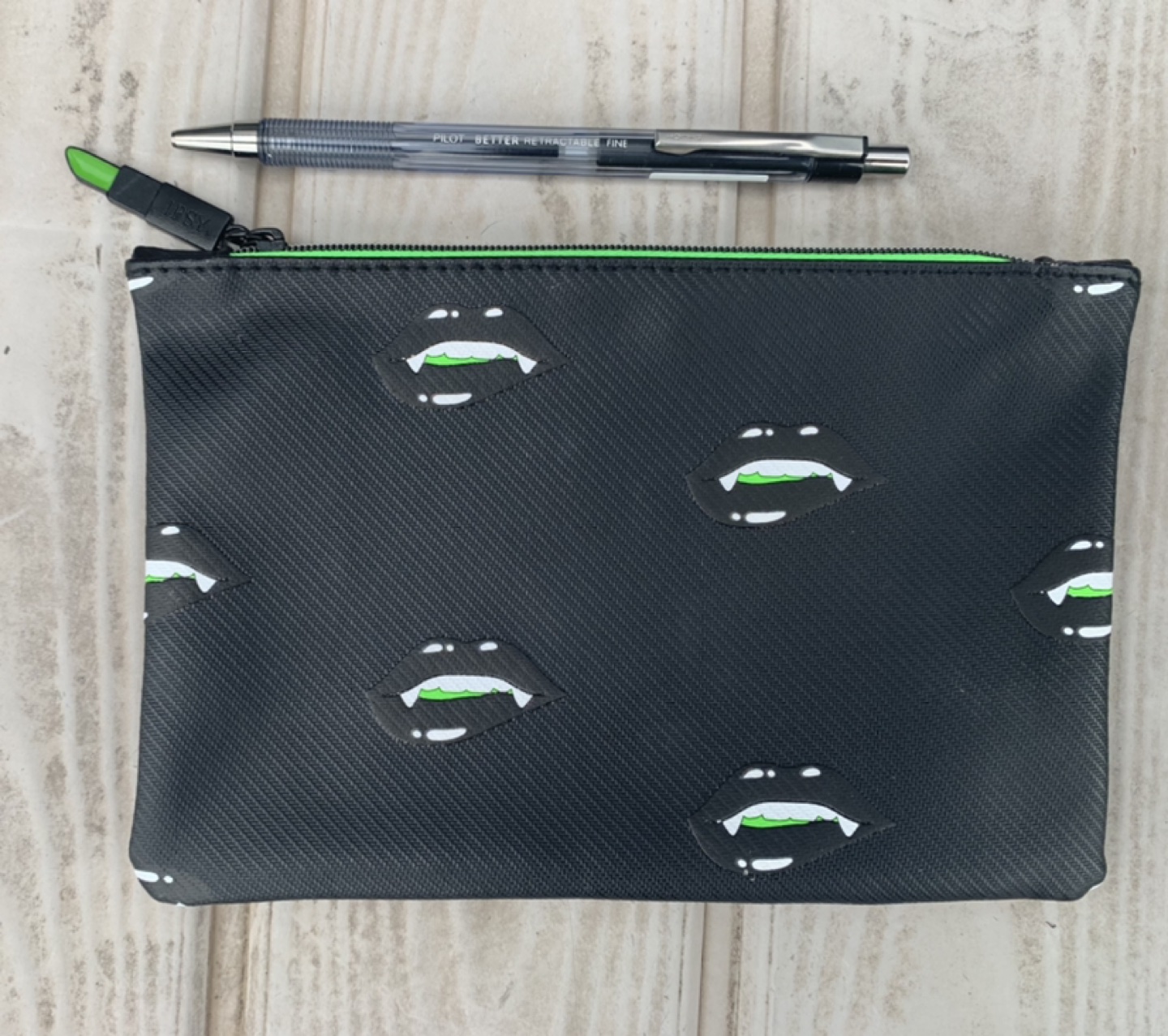 Brand new purse make up bag #freecycle thumbnail