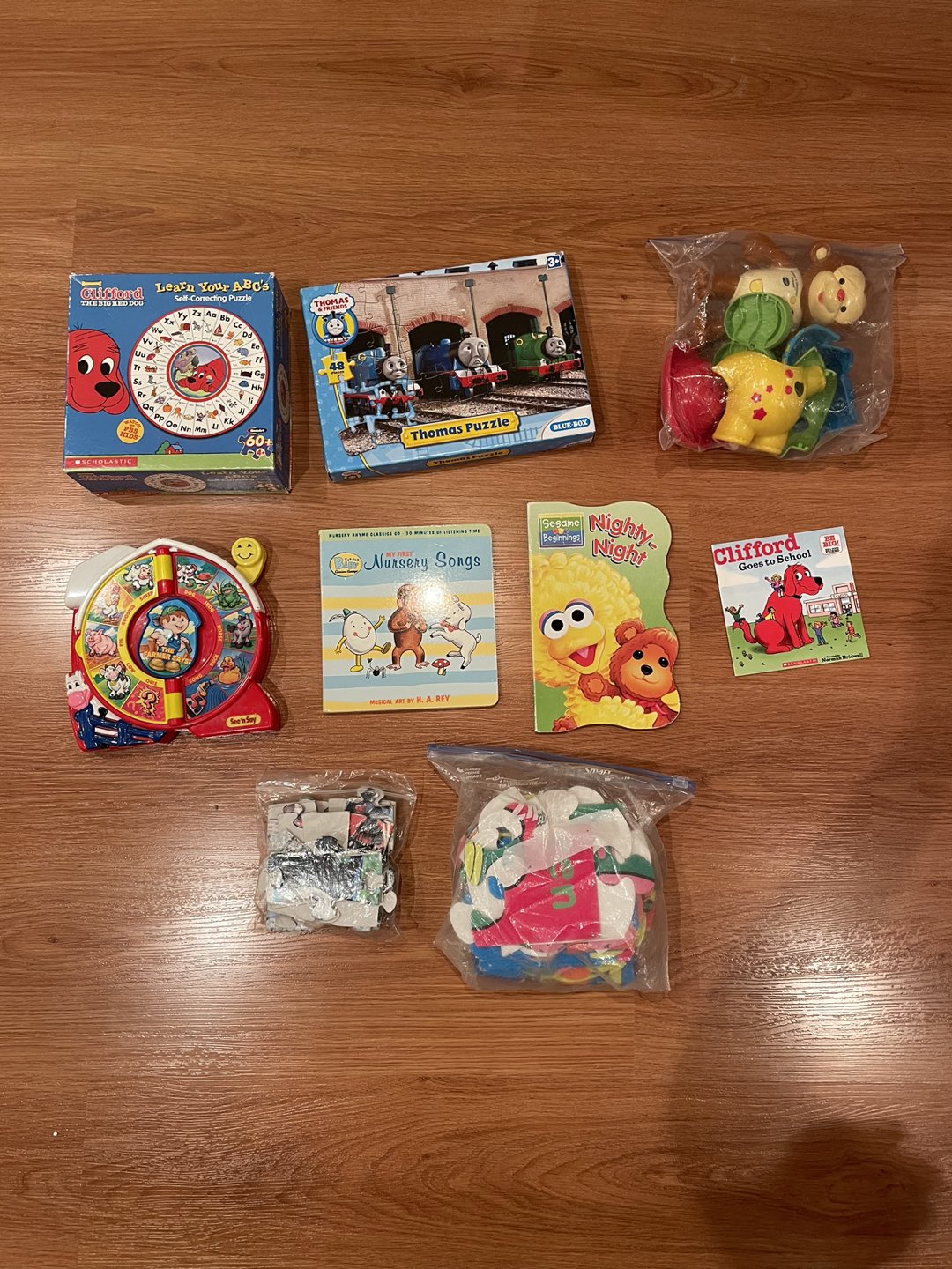 Toddler book puzzle & toy #freecycle thumbnail