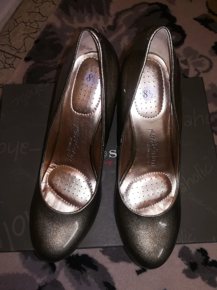 New Kenneth Cole Reaction Womens 8.5 Bronze Pumps Heels Shoes image indicator(2)