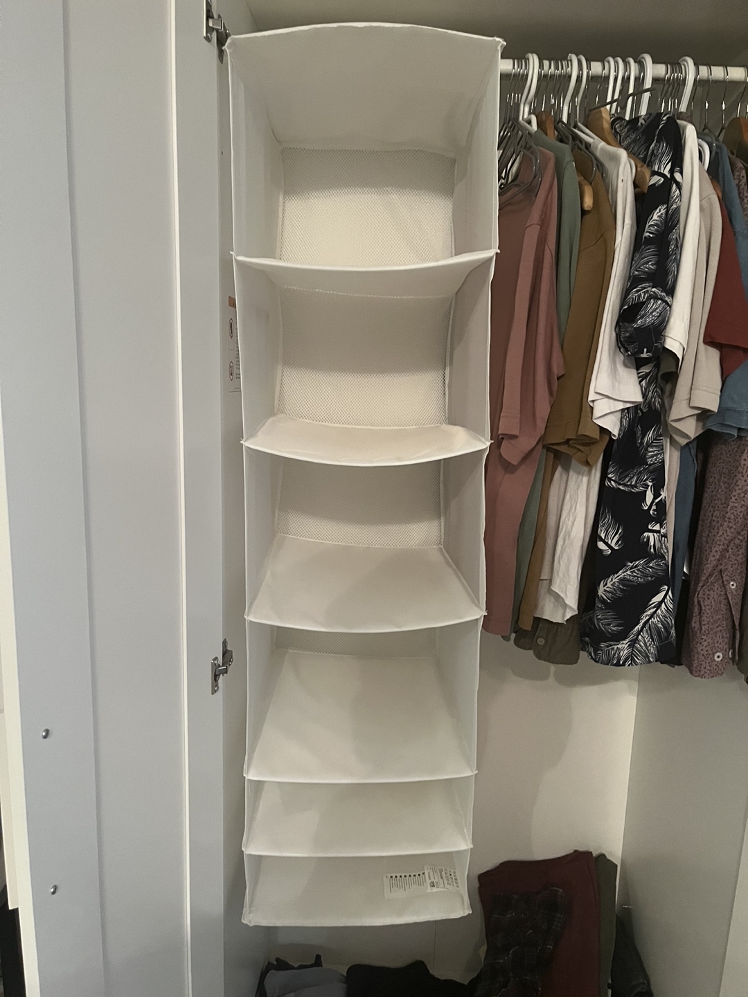 Closet organizers (6 compartments) thumbnail