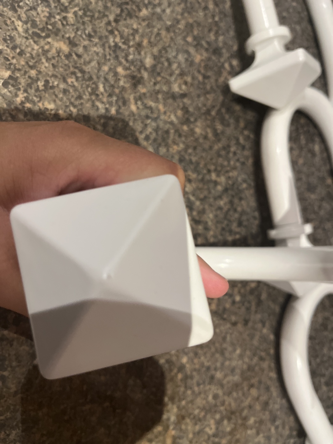 Curtain hooks image indicator(2)