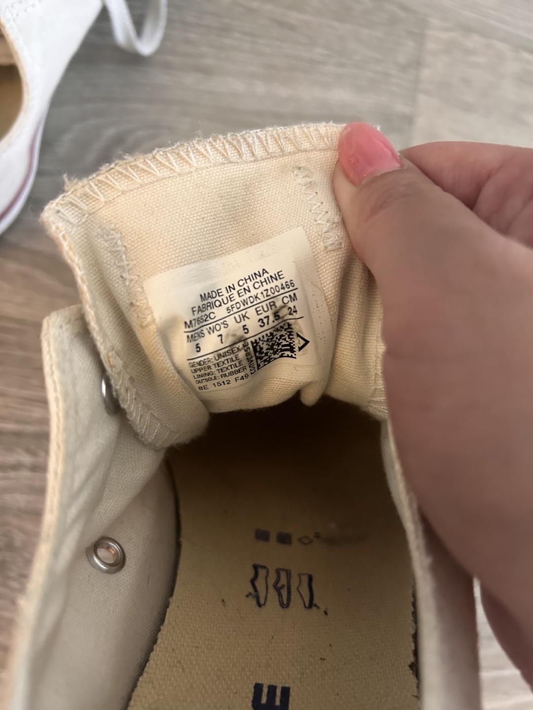 Converse (women’s size 7) - photo 5