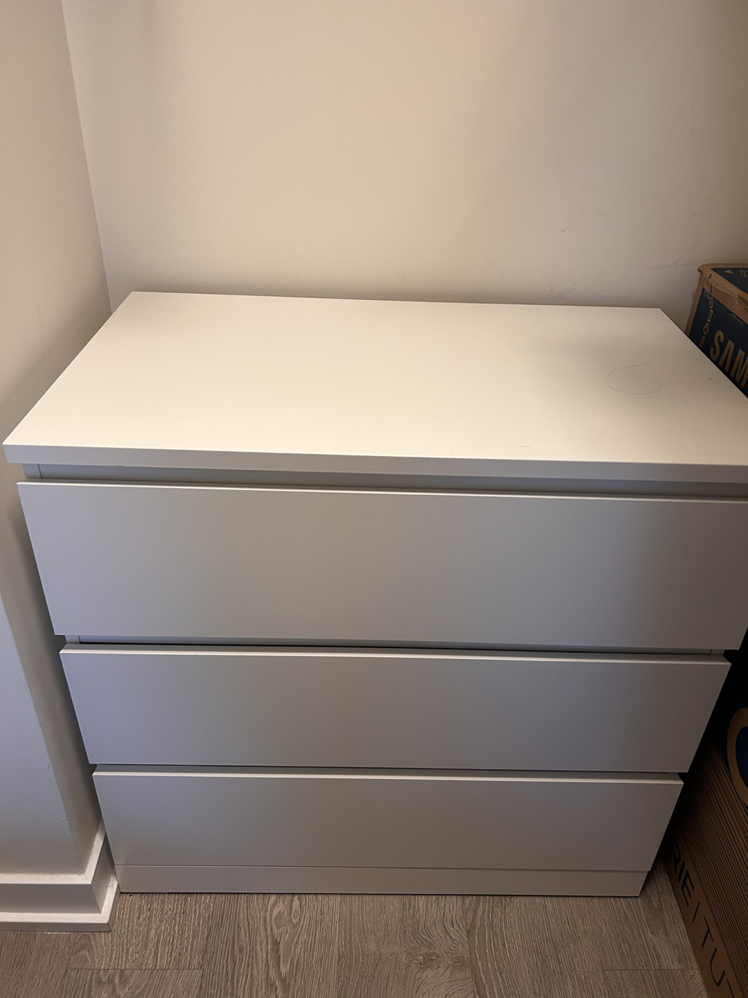 IKEA MALM Dresser - photo 2