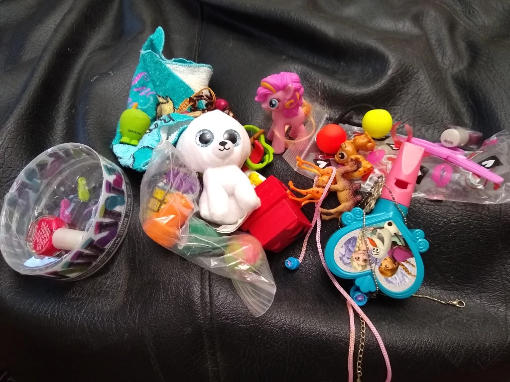 Stuff for kids #freecycle 🎁 image indicator(2)