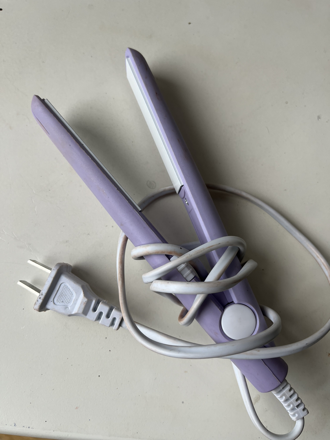 Mini hair straightener thumbnail