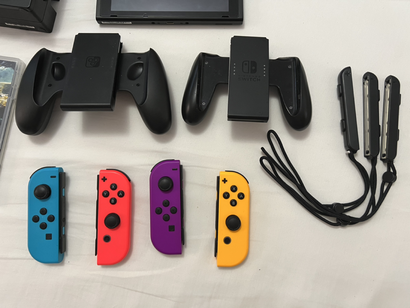 Nintendo Switch With Extra Accessories + 3 Games - photo 4