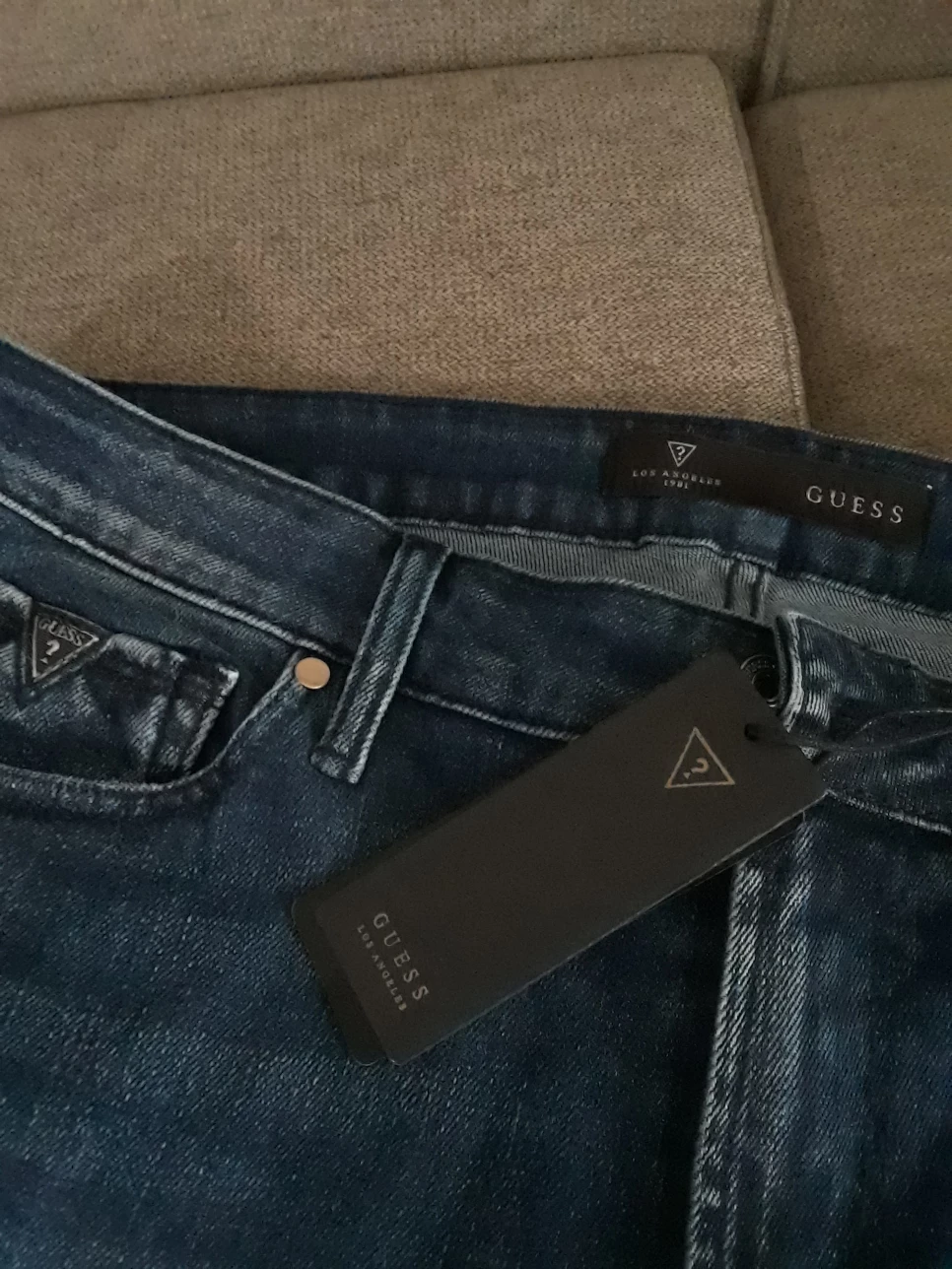 guess pants thumbnail