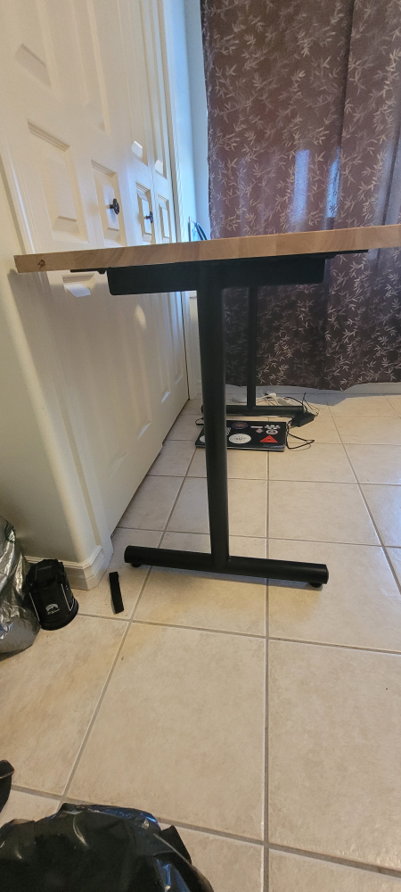desk and chair - photo 2