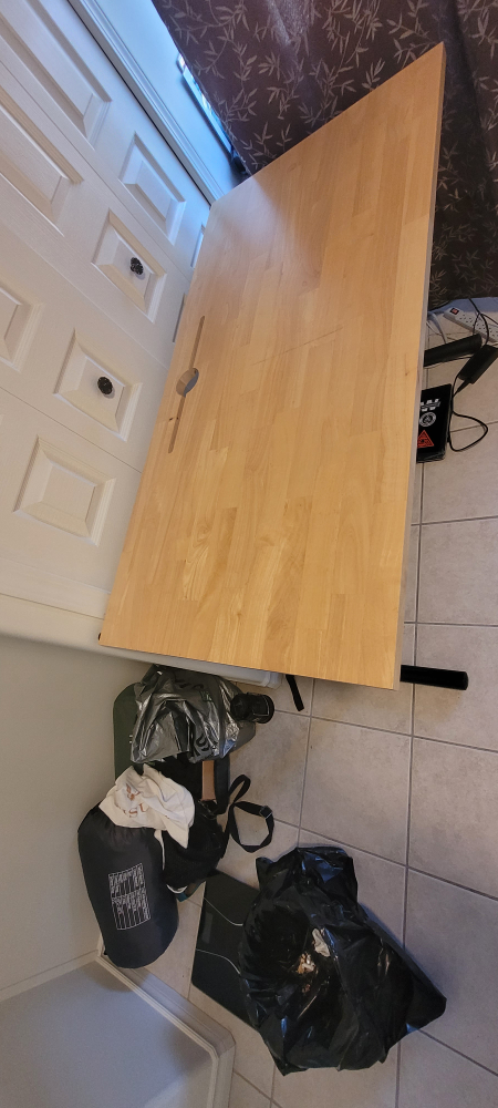 desk and chair - photo 3