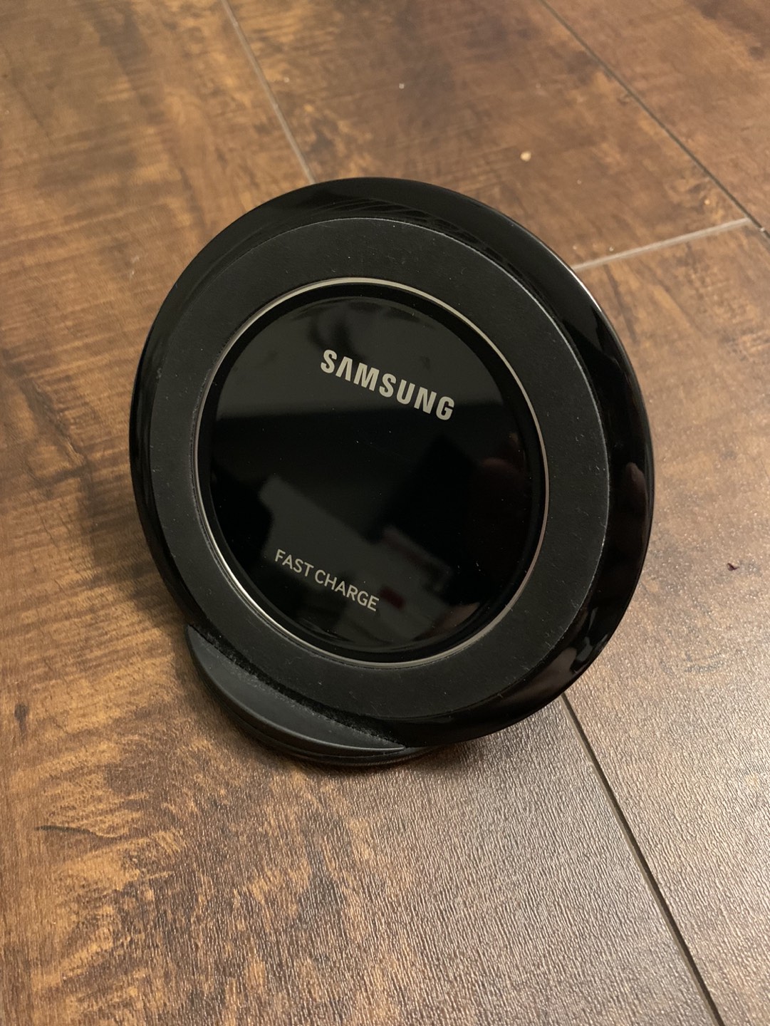 Samsung wireless charger thumbnail