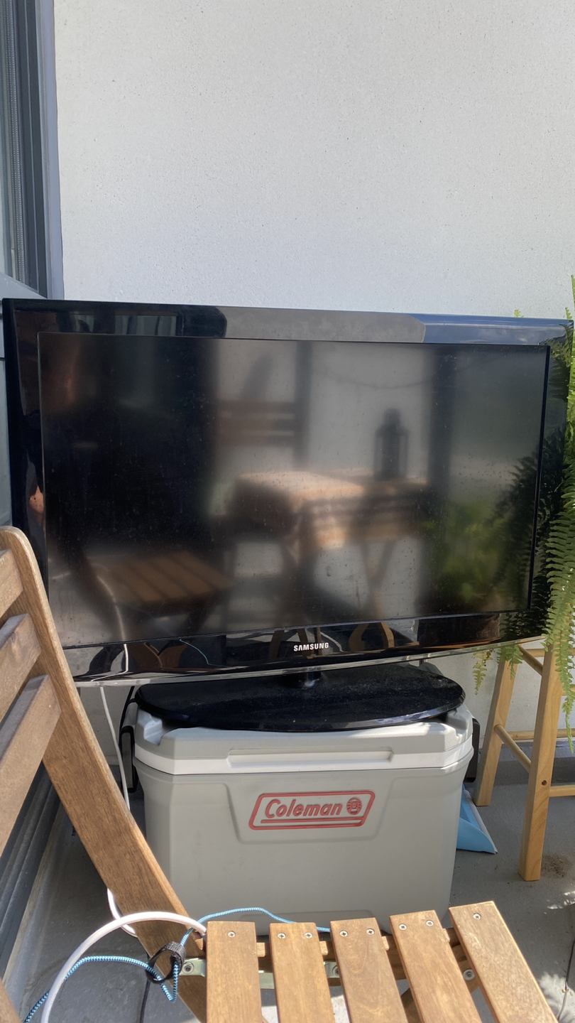 40 inch tv