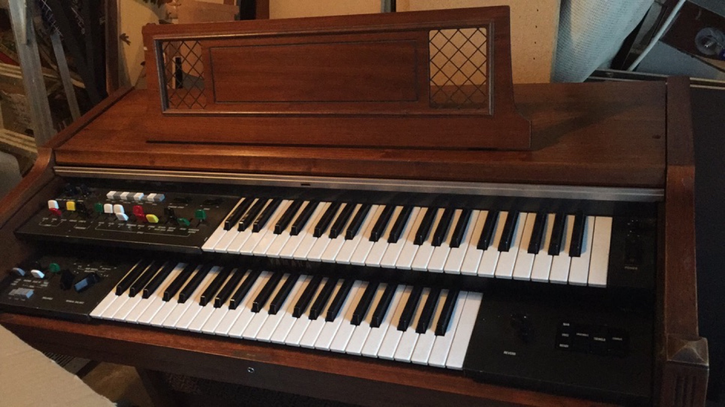 Vintage Yamaha Electronic Organ BK-71 thumbnail