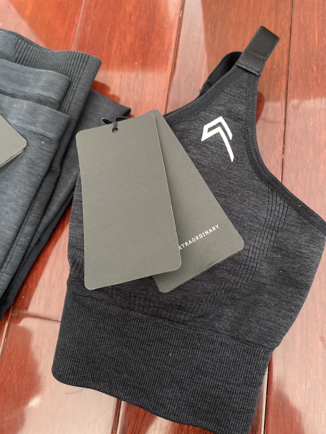 ONER ACTIVE: Australian Workout Set (Size S - worth $150) image indicator(3)