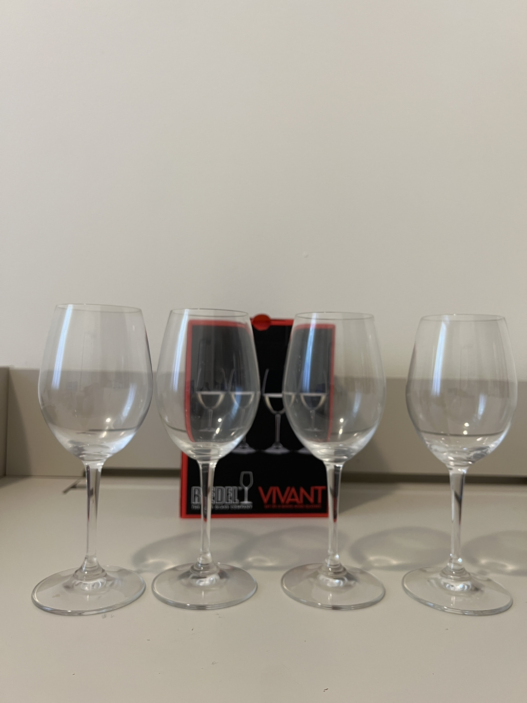 Riedel vivant white wine glass