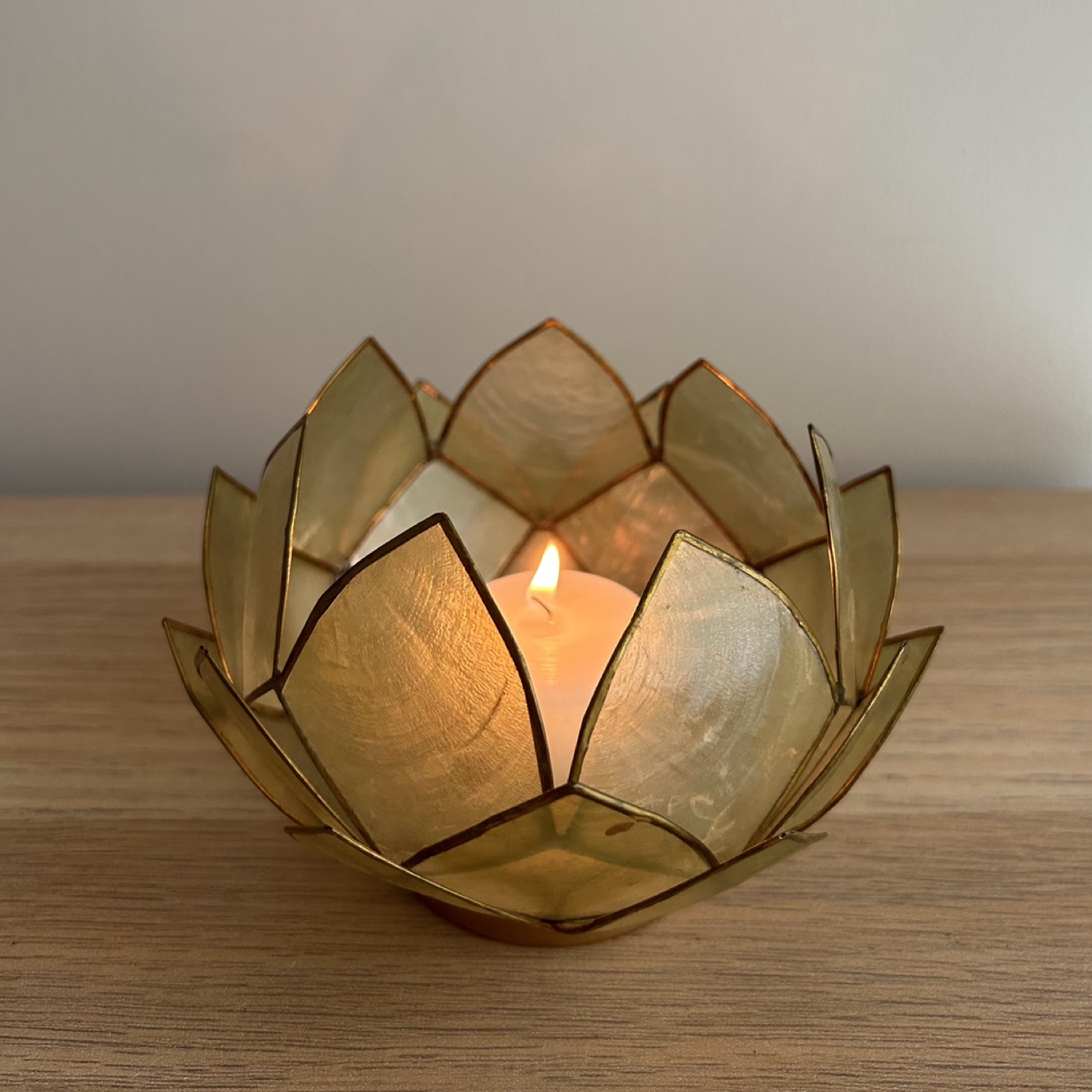 Green Lotus Candle Holder - photo 4