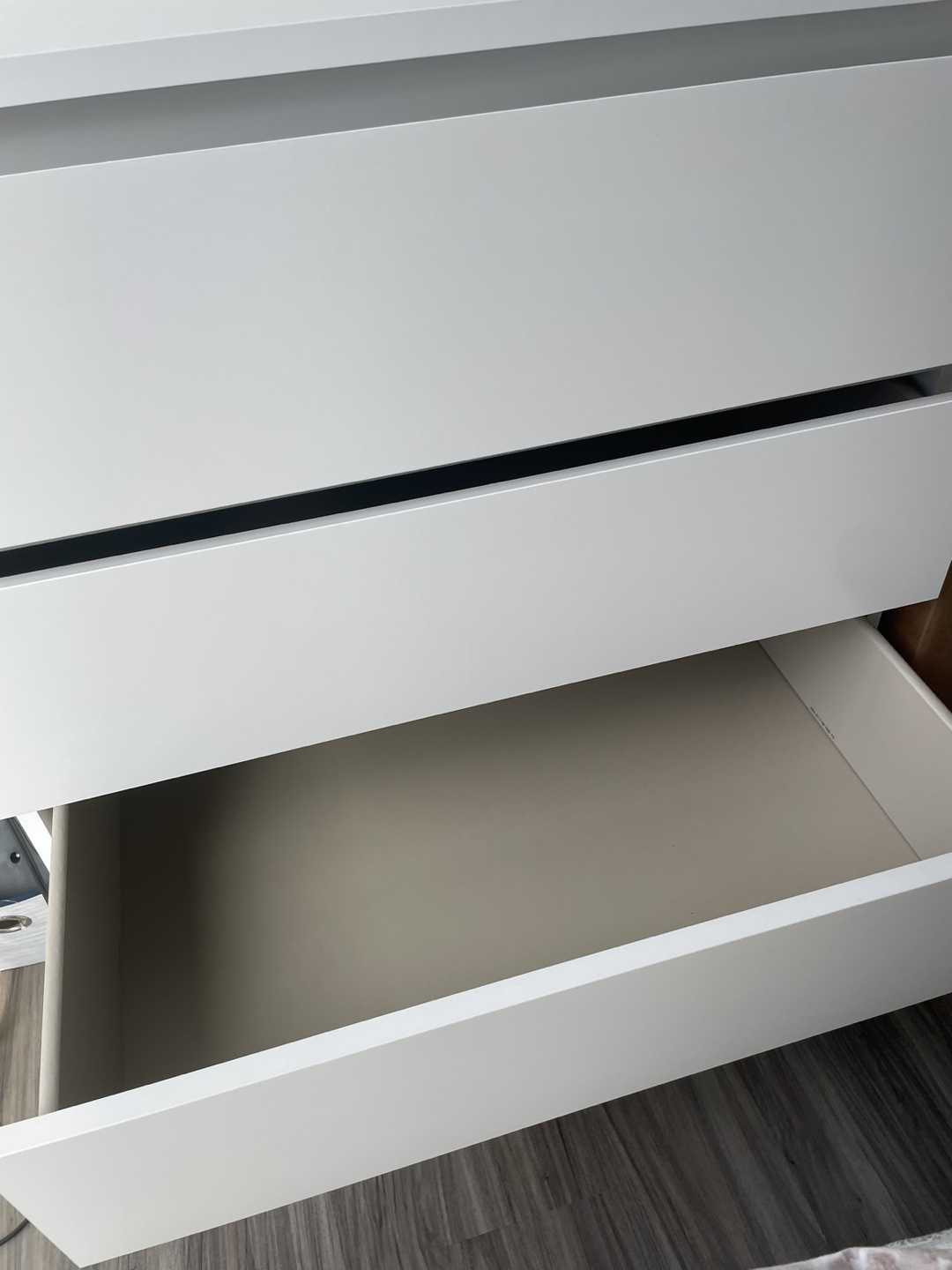 Ikea Malm 4-drawer dresser - Free - photo 5