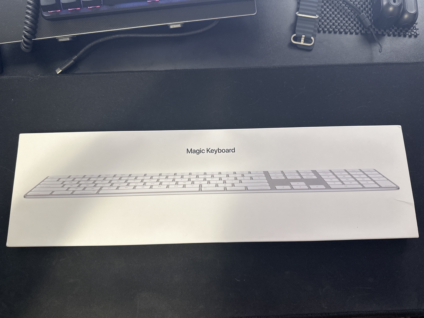 Apple Magic Keyboard with Numeric keypad thumbnail