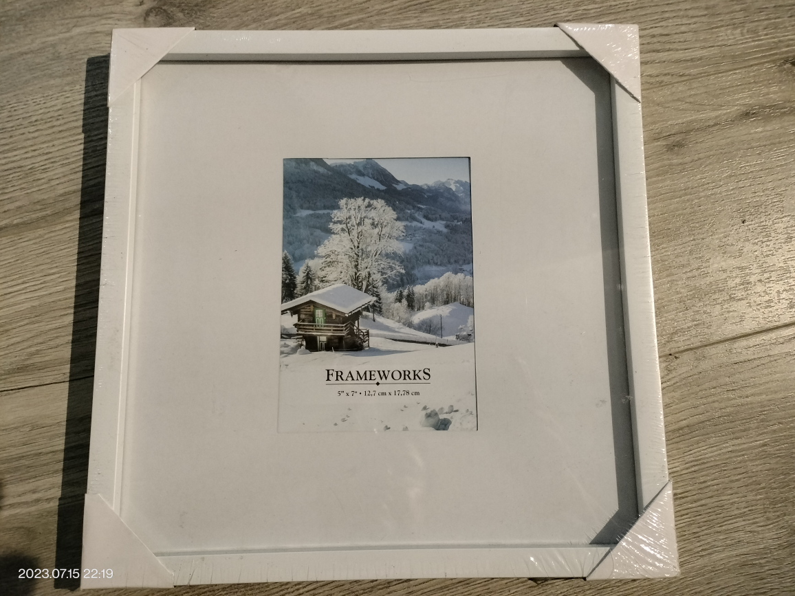 White 32cm x 32cm square picture frame for 5"x7" picture thumbnail