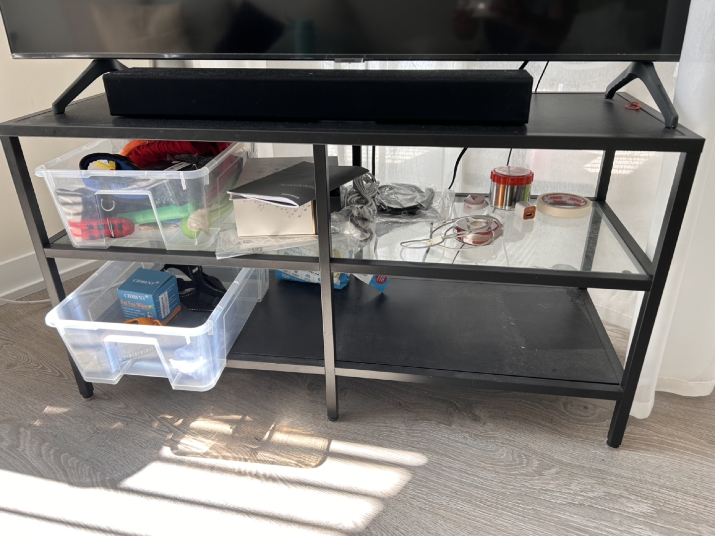 TV stand (100cm x 53cm x 36cm)