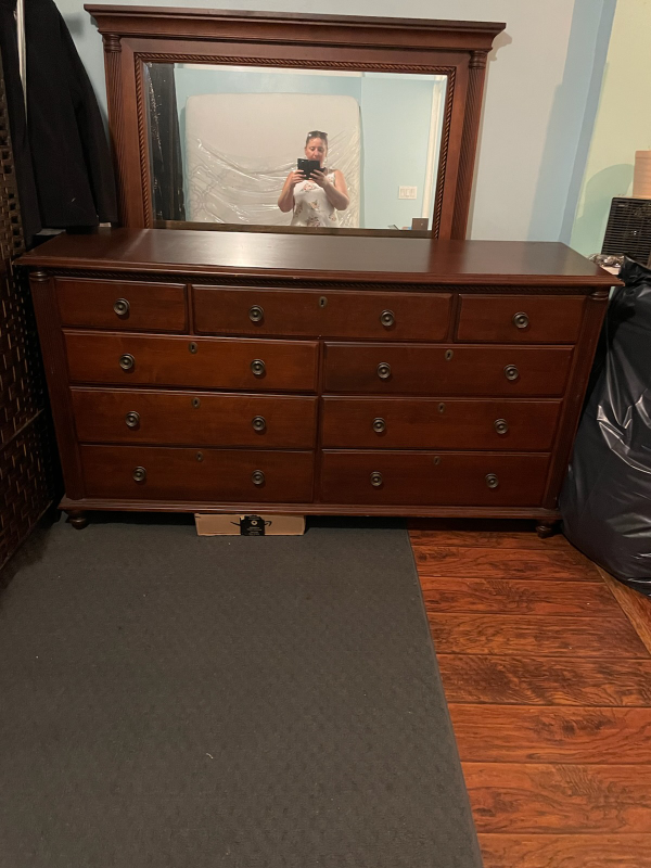 dresser
