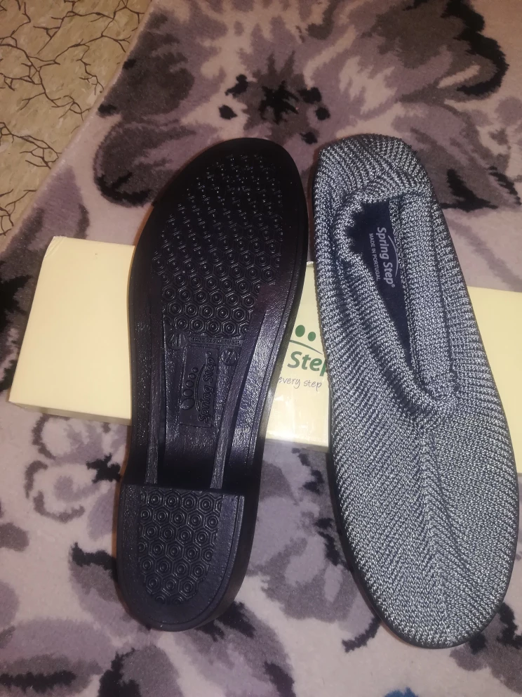 NEW Women's Spring Step Stretch slip on shoes, Gray size 9.5/10 image indicator(2)