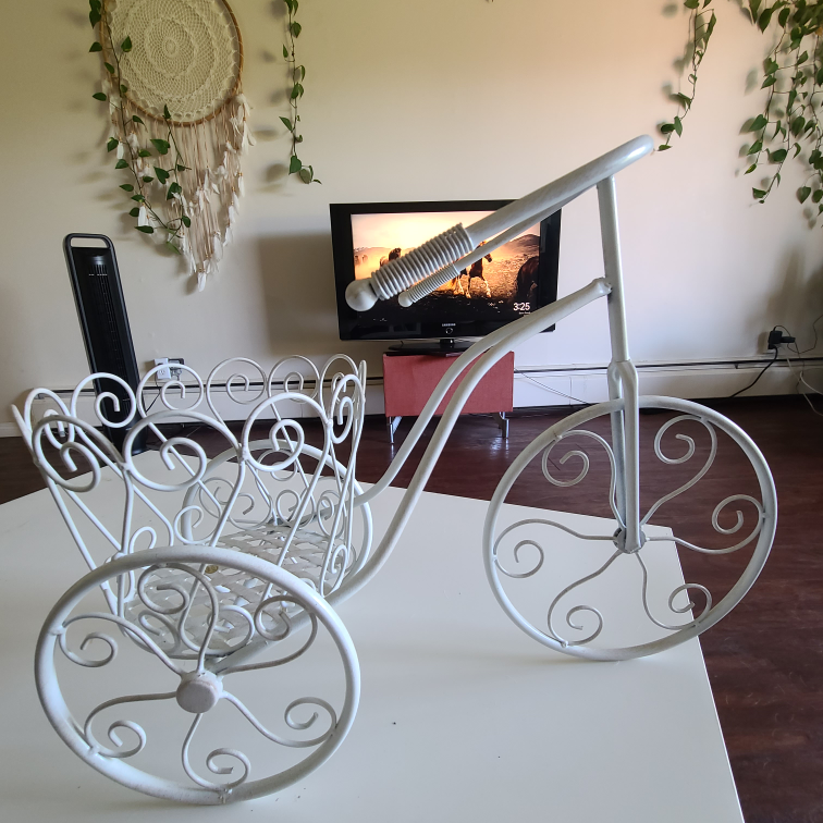 Decorative Pot Holder