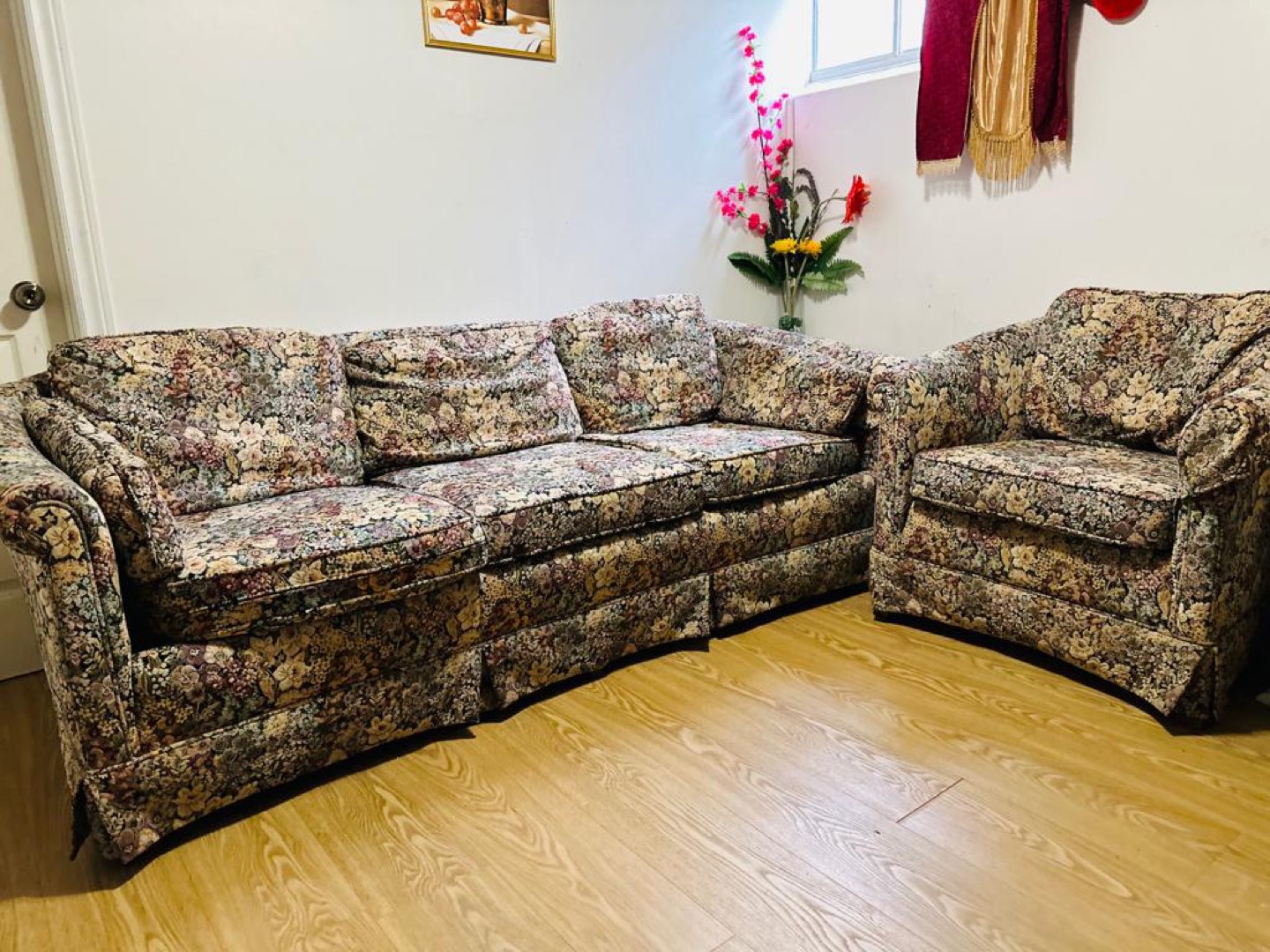 Sofa/Couch - photo 3