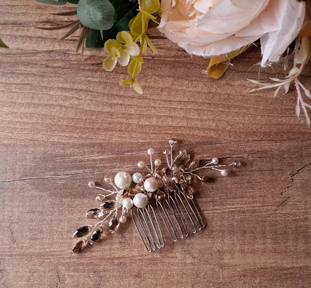 Wedding Hair Accessory image indicator(5)