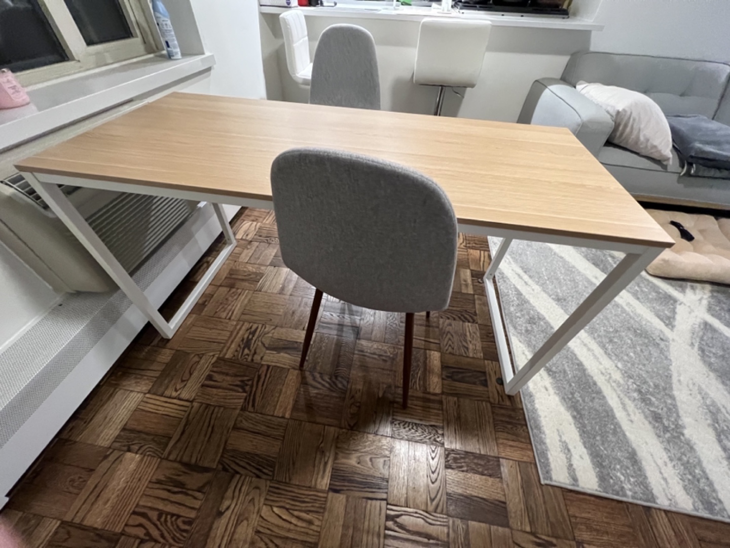 Desk/table - photo 4
