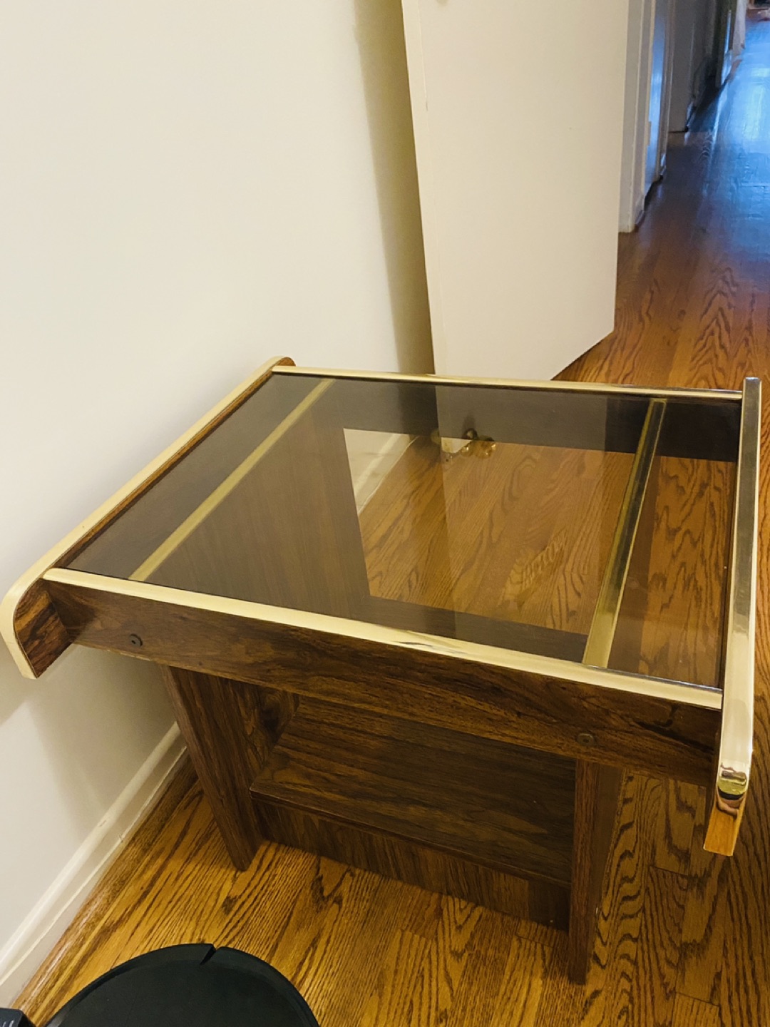 Bed side tables - photo 2