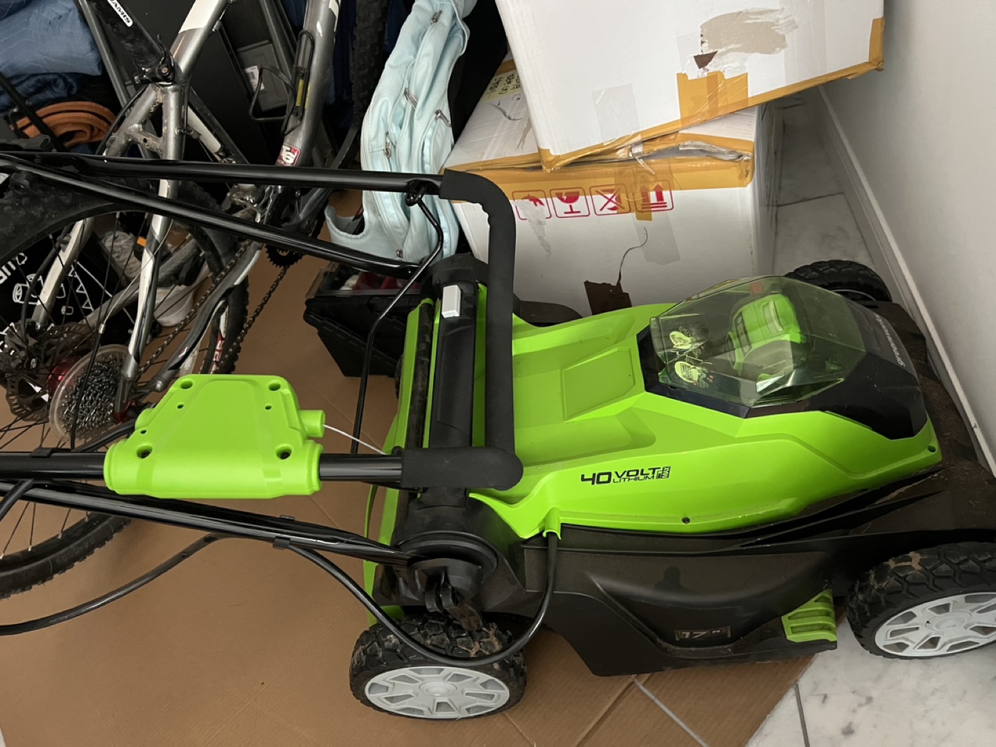 Lawn mower (green works)