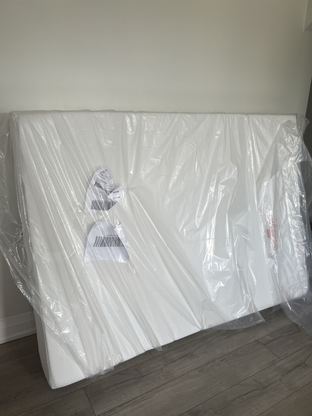 Double bed mattress thumbnail