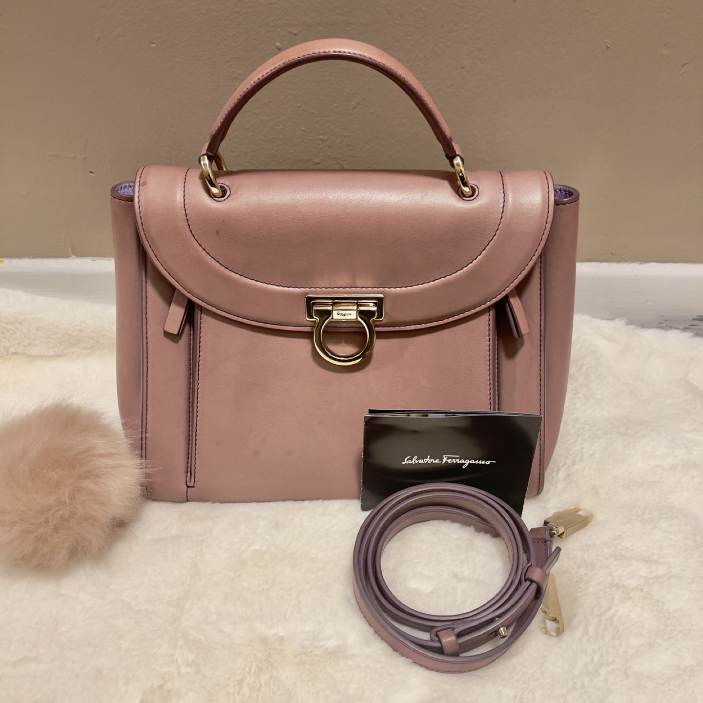 PreLoved Salvatore Ferragamo purse thumbnail