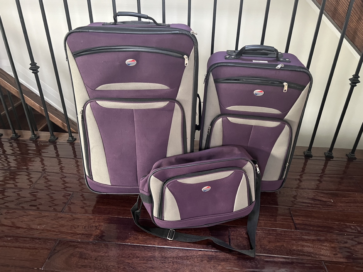Free set of luggage, like new thumbnail