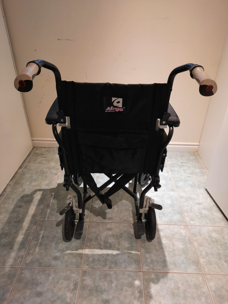 Airgo transport wheelchair  - photo 2