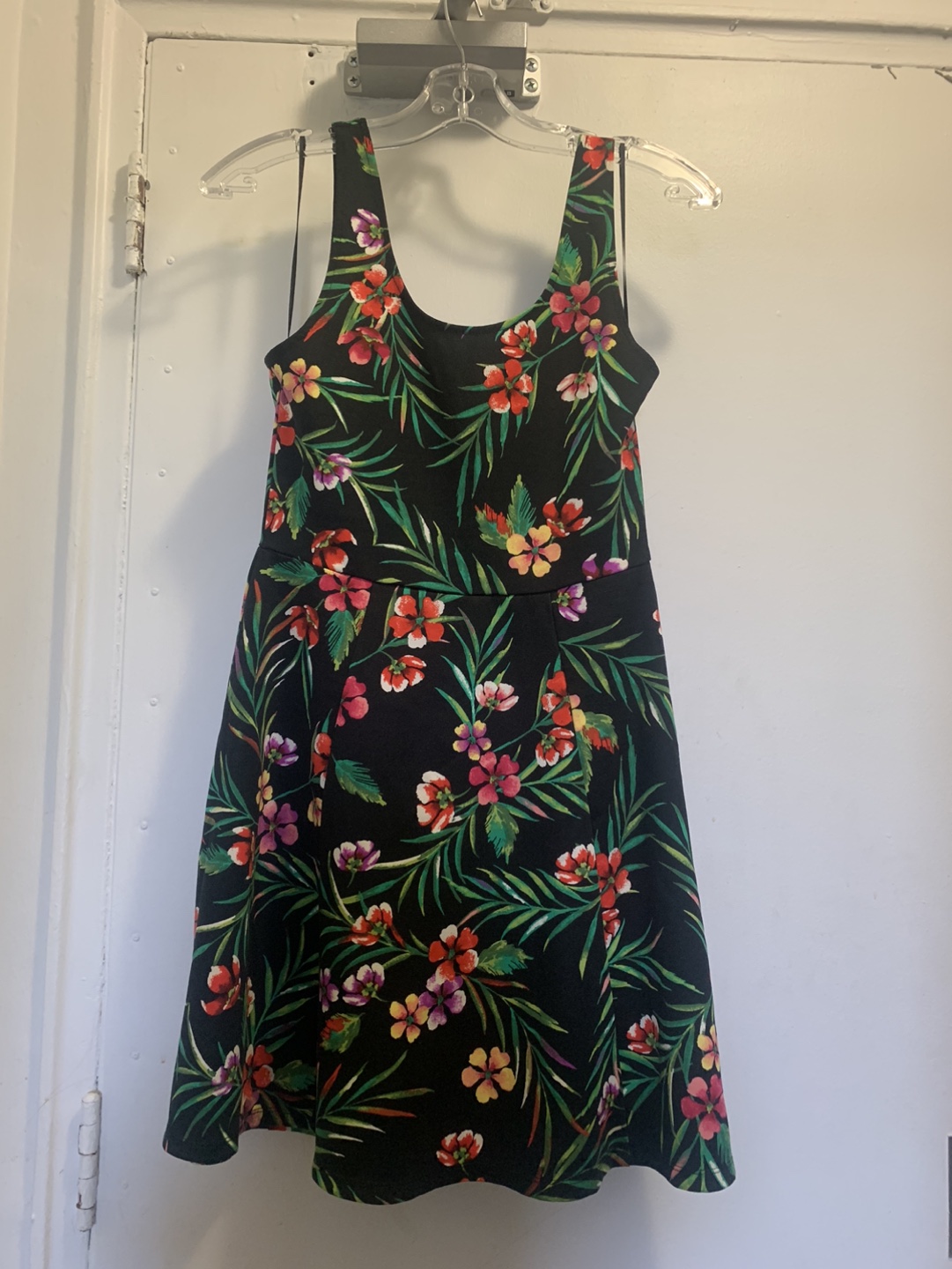 Floral dress size small new with tags thumbnail