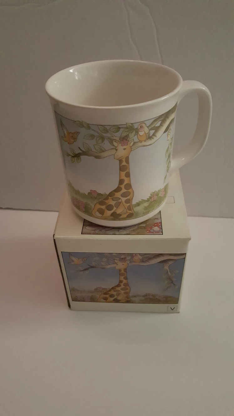 Kids Ceramic Mugs and Picture frame set image indicator(7)