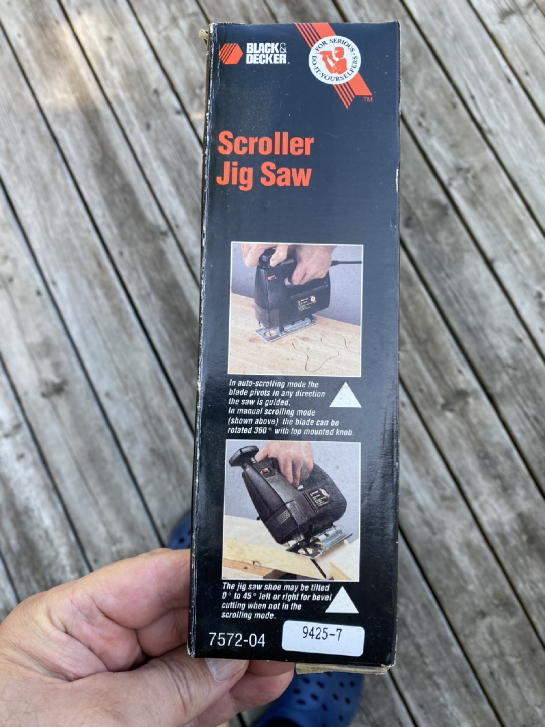 Scroller Jig Saw, 2-speed Black & Decker + blades image indicator(2)